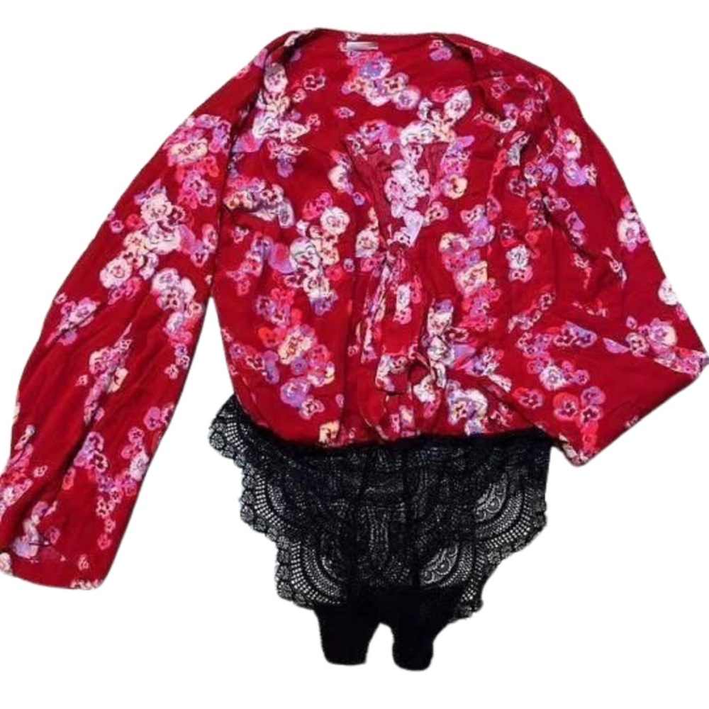 Free People Forties Feel Bell Sleeve Bodysuit Red Daisy Floral Print Size Small